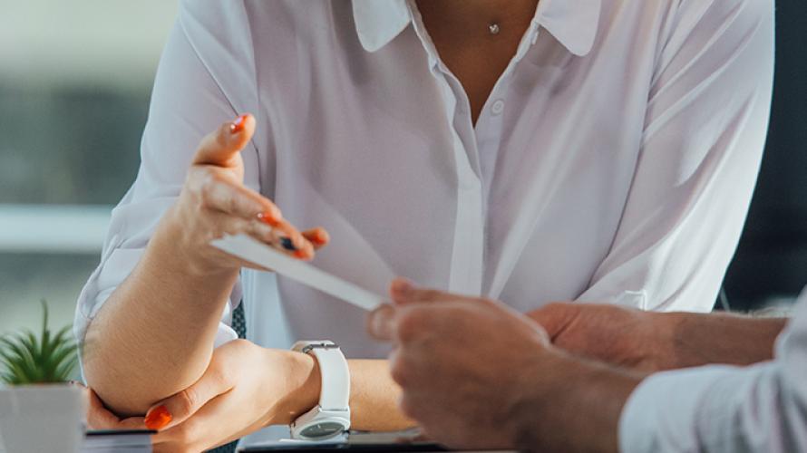 Tácticas-para-mejorar-la-relación-con-clientes